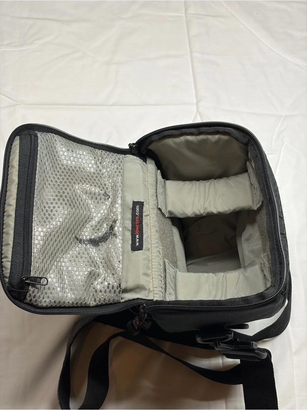 Lowepro TLZ 1 Black Compact Messenger Camera Bag